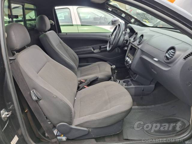 2011 VOLKSWAGEN SAVEIRO 
