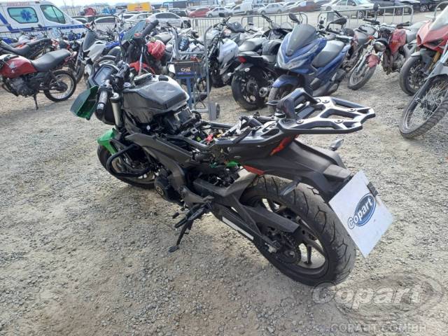 2025 BAJAJ DOMINAR 