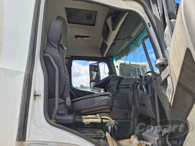 2025 MERCEDES-BENZ Arocs 