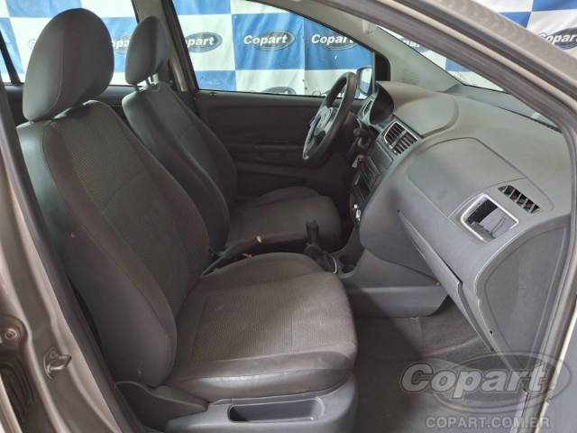 2011 VOLKSWAGEN FOX 