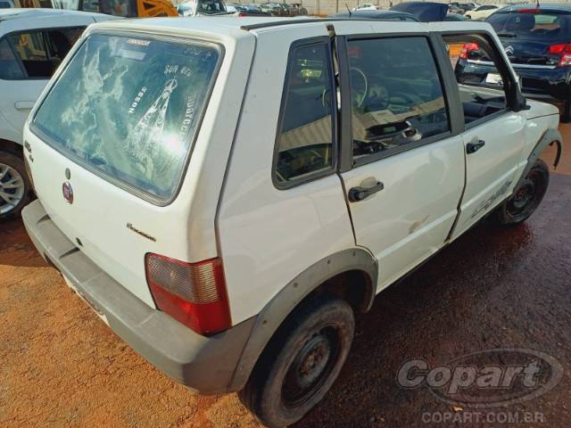 2013 FIAT UNO 