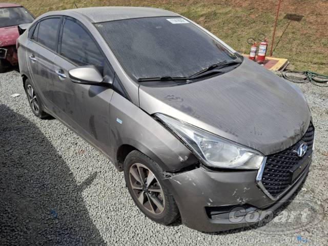 2017 HYUNDAI HB20S 