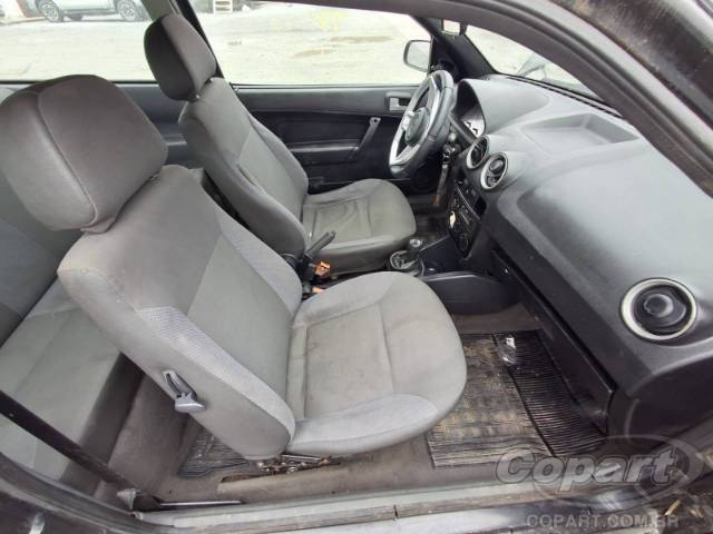 2009 VOLKSWAGEN GOL 