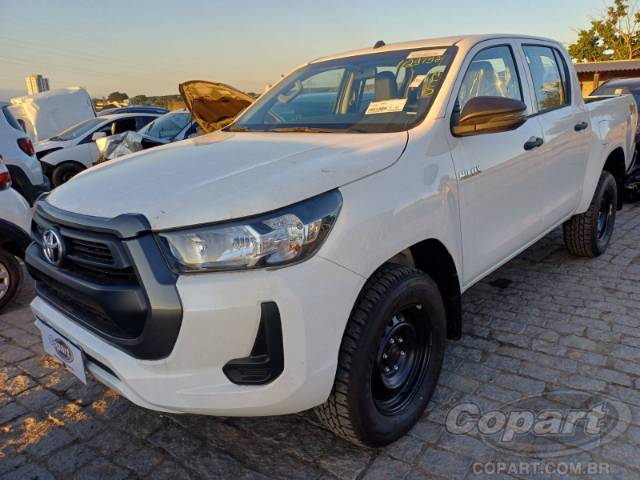 2025 TOYOTA HILUX CD 