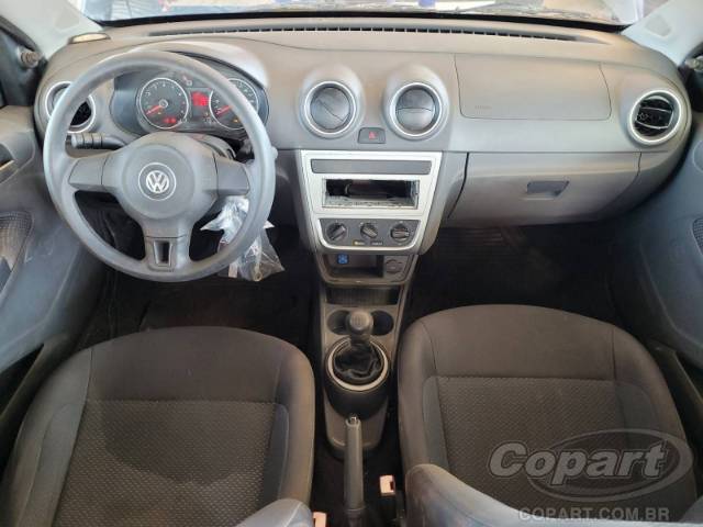 2016 VOLKSWAGEN VOYAGE 