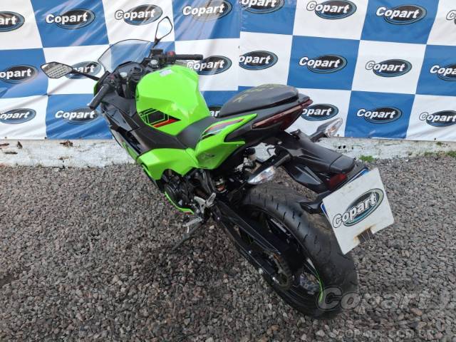 2025 KAWASAKI NINJA 500 