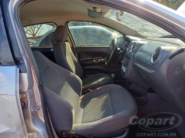 2009 VOLKSWAGEN GOL 
