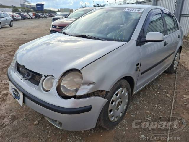 2005 VOLKSWAGEN POLO SEDAN 