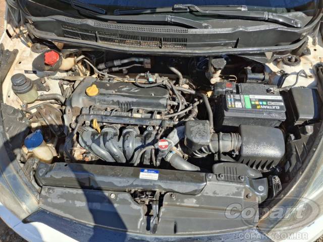 2014 HYUNDAI HB20S 