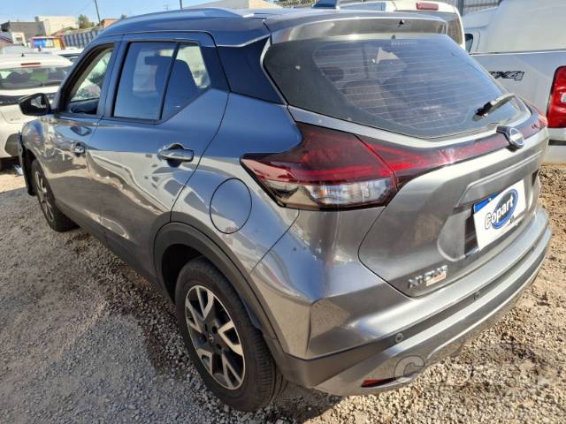 2023 NISSAN KICKS 