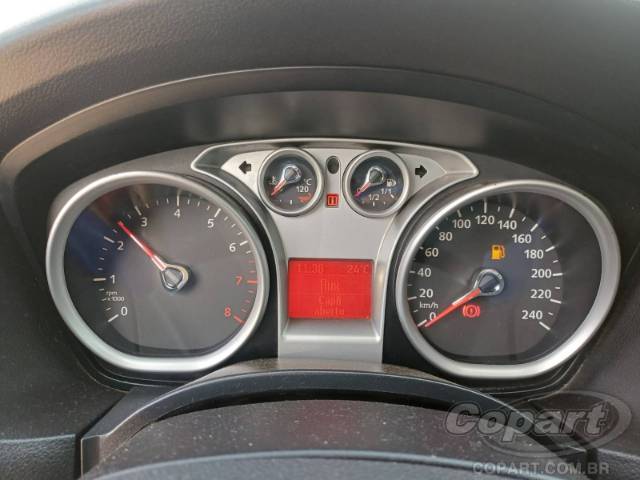 2009 FORD FOCUS SEDAN 