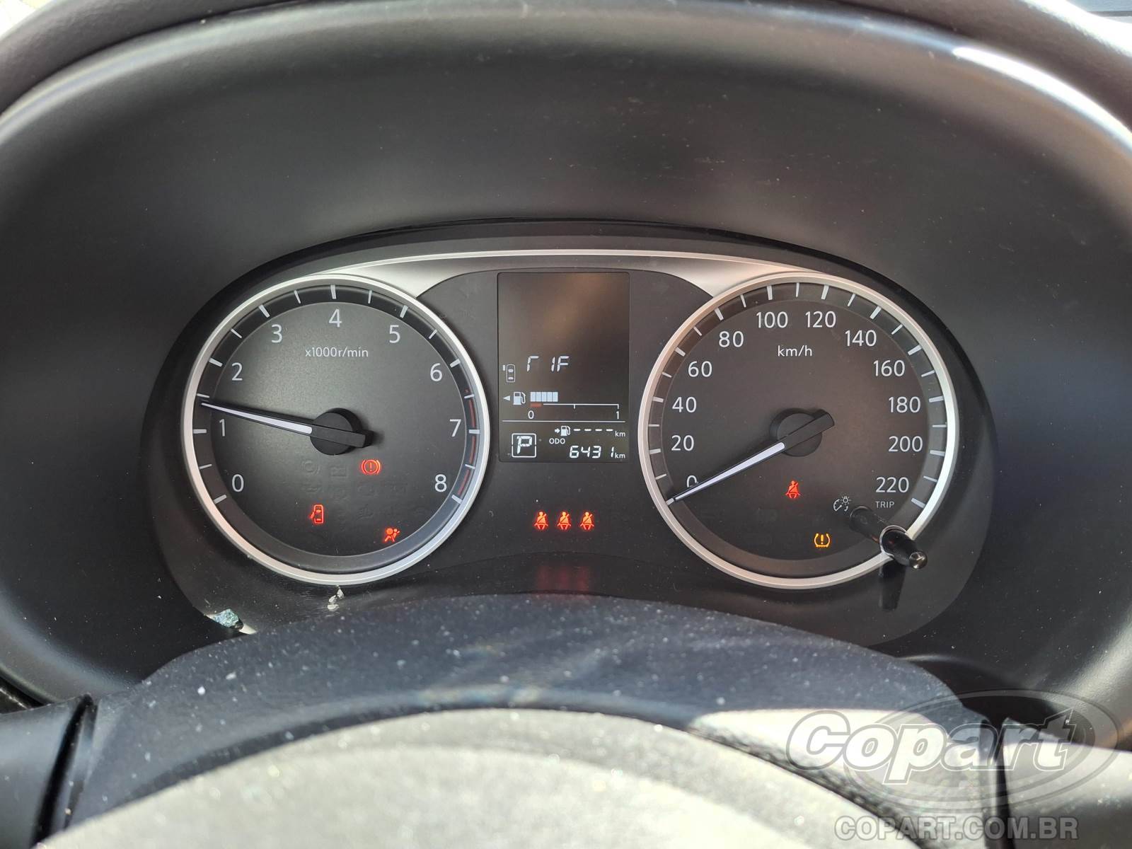 Foto 8 de 10: 2025 NISSAN KICKS PLAY
