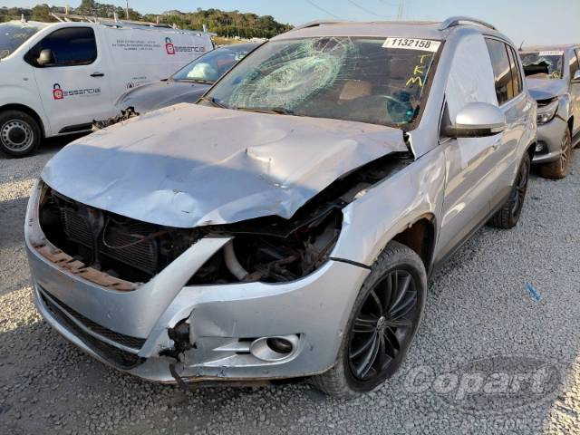 2011 VOLKSWAGEN TIGUAN 