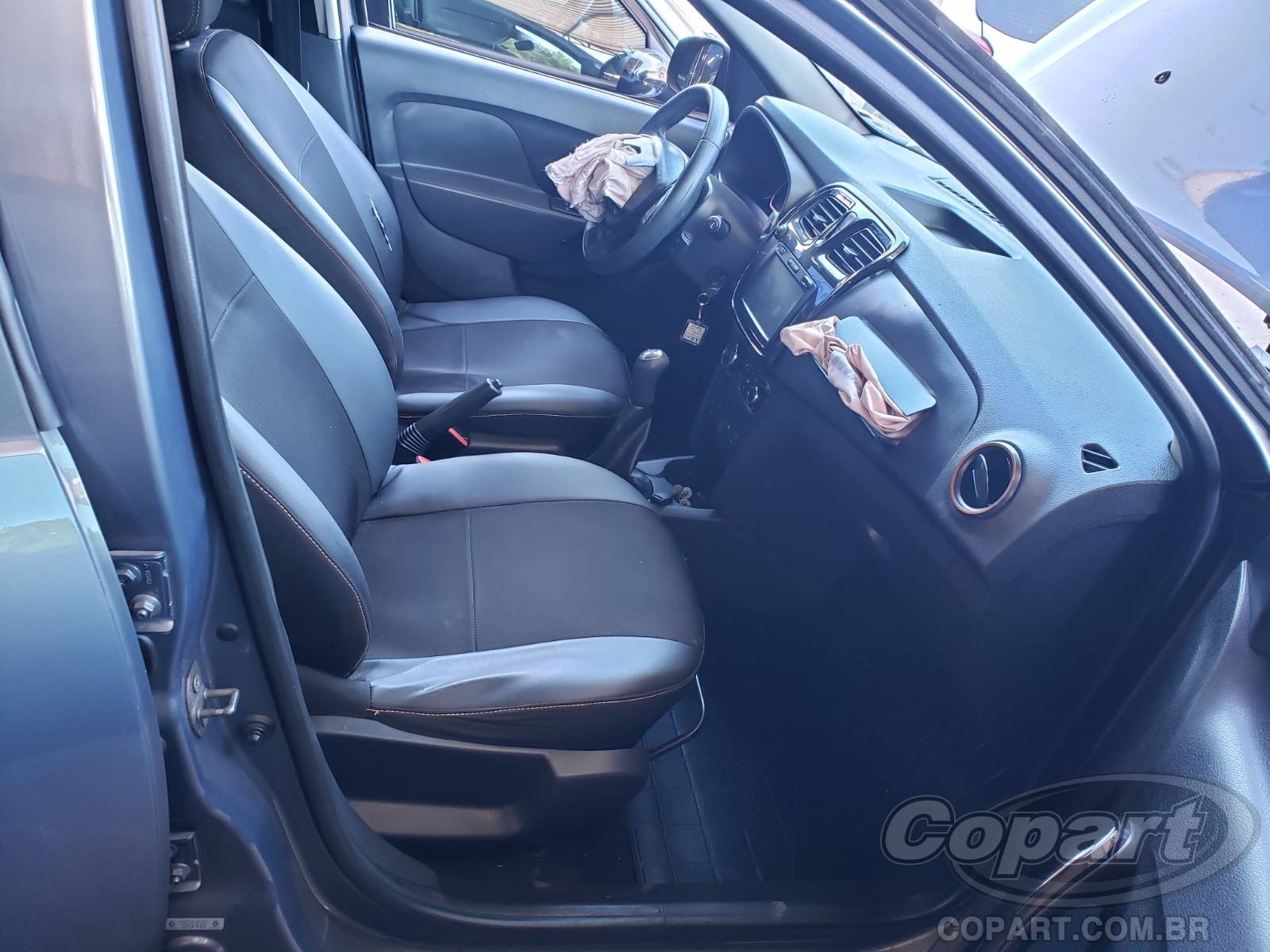 Foto 5: 2017 RENAULT SANDERO