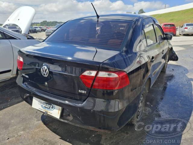 2015 VOLKSWAGEN VOYAGE 