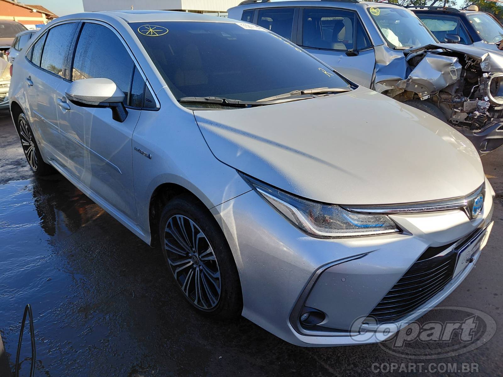 Toyota Corolla 2023 em leilão — GO