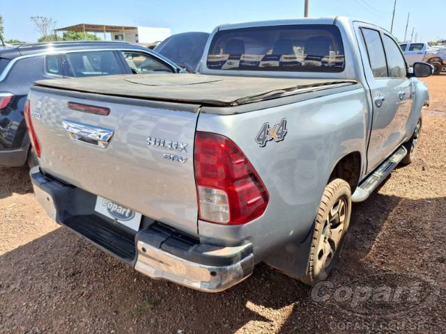 2021 TOYOTA HILUX CD 