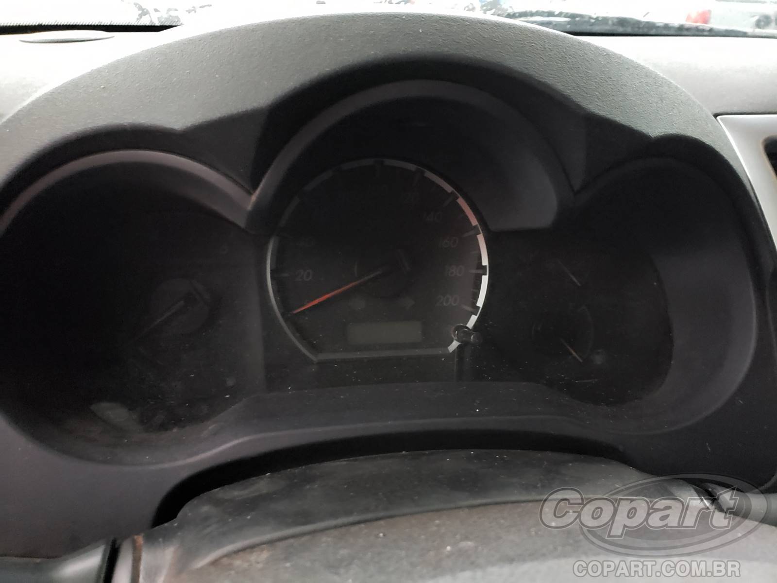 Foto 8 de 10: 2015 TOYOTA HILUX CD