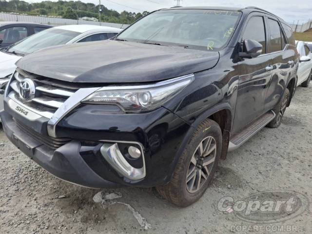 2016 TOYOTA HILUX SW4 