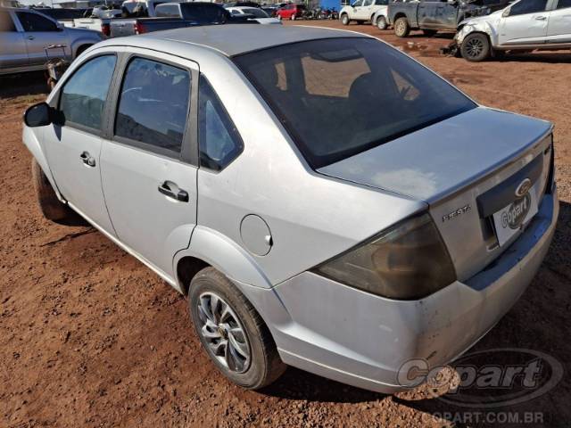 2011 FORD FIESTA SEDAN 
