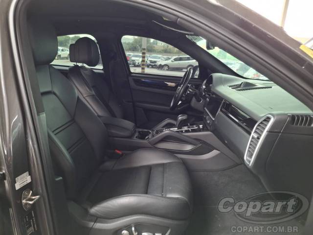 2020 PORSCHE CAYENNE COUPE 