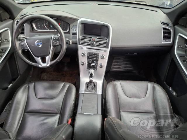 2017 VOLVO XC60 