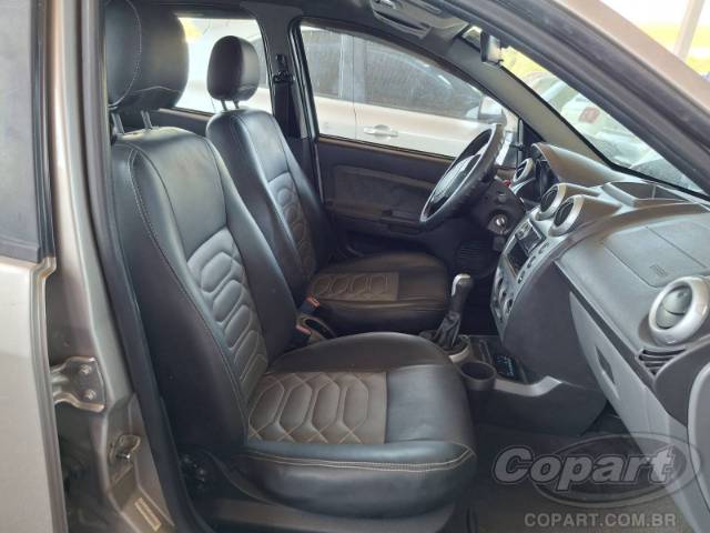 2013 FORD FIESTA 