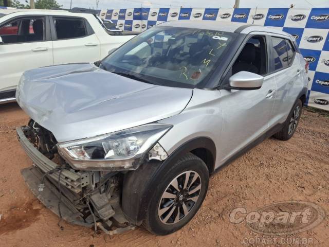 2021 NISSAN KICKS 