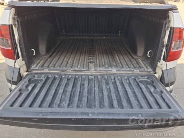 2015 VOLKSWAGEN SAVEIRO CE 