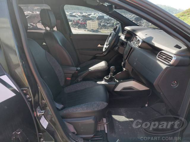 2026 RENAULT DUSTER 