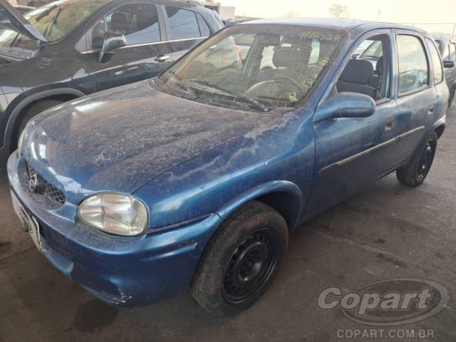 2001 CHEVROLET CORSA 