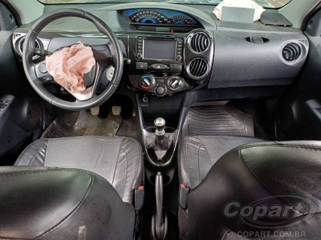 2015 TOYOTA ETIOS SEDA 