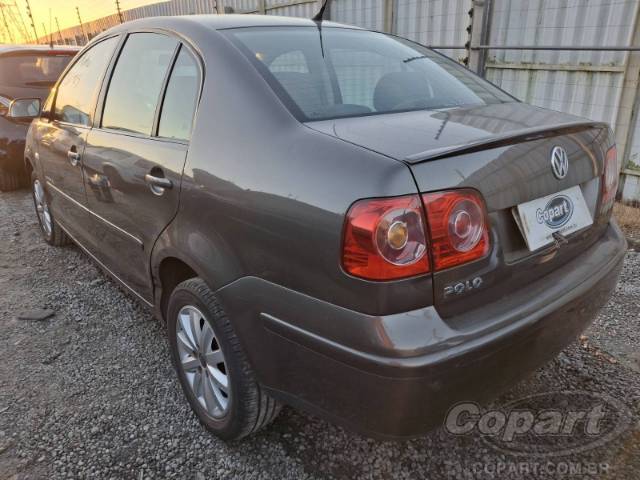 2009 VOLKSWAGEN POLO SEDAN 