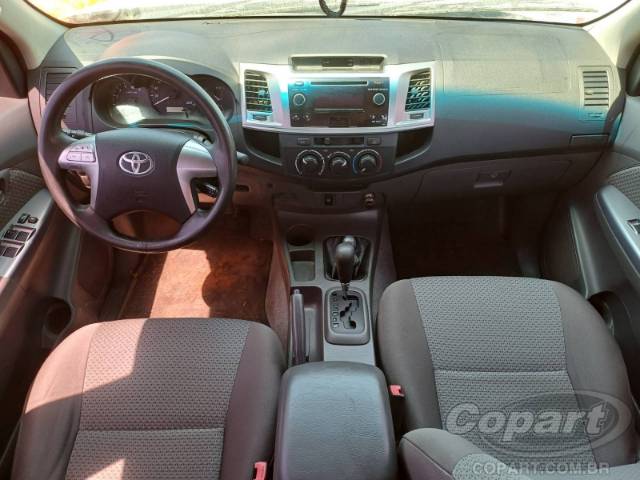 2015 TOYOTA HILUX CD 