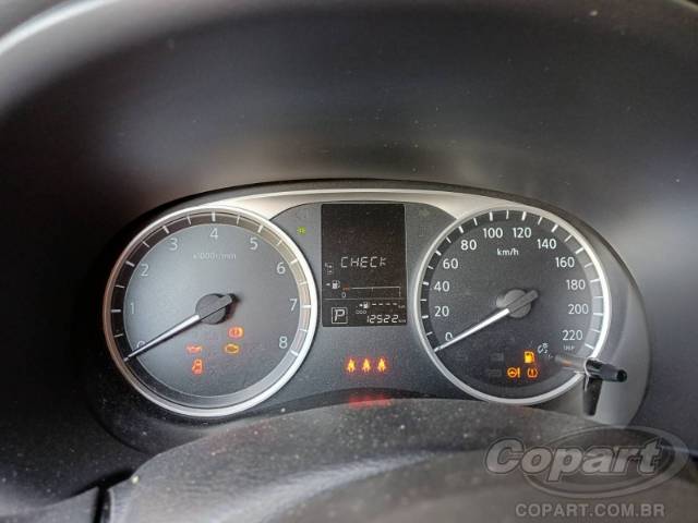 2025 NISSAN Kicks Play 