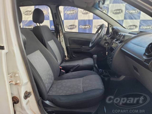 2011 FORD FIESTA 