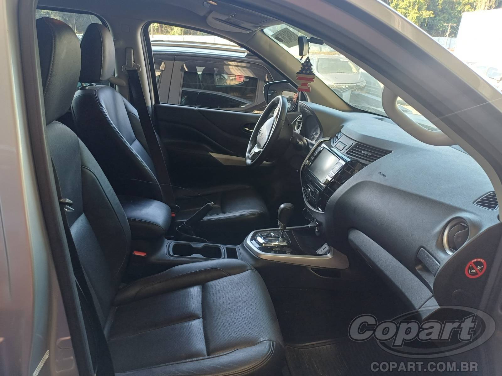 Foto 5: 2021 NISSAN FRONTIER CD