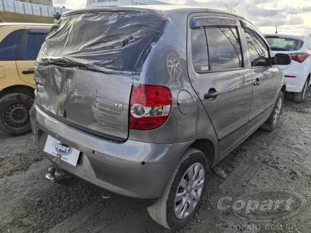 2005 VOLKSWAGEN FOX 
