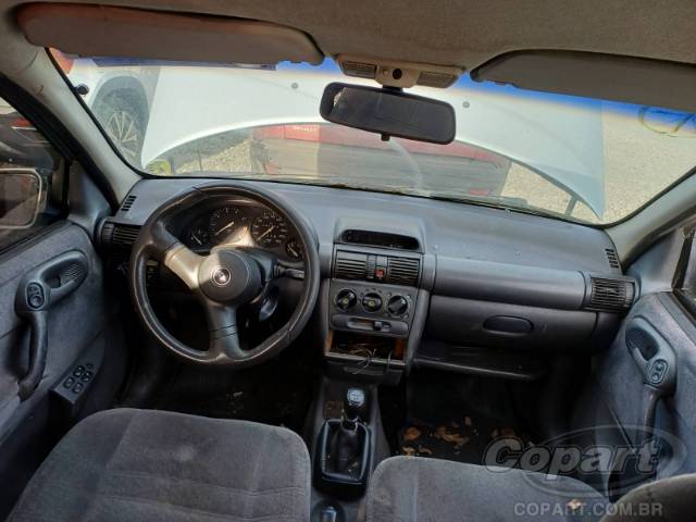 1997 CHEVROLET CORSA SEDAN 
