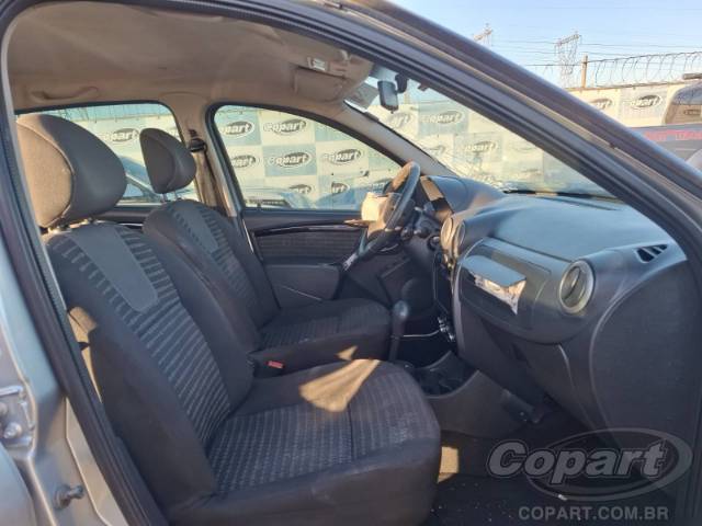 2013 RENAULT SANDERO 