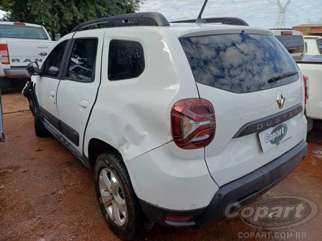 2025 RENAULT DUSTER 