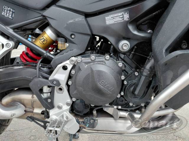 2025 BMW F 900 