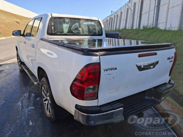 2016 TOYOTA HILUX CD 