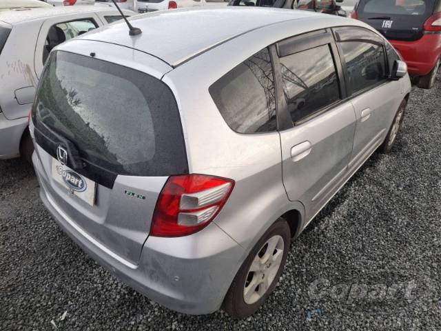 2011 HONDA FIT 