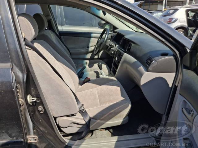 2004 TOYOTA COROLLA 