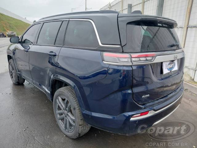 2025 JEEP COMMANDER 