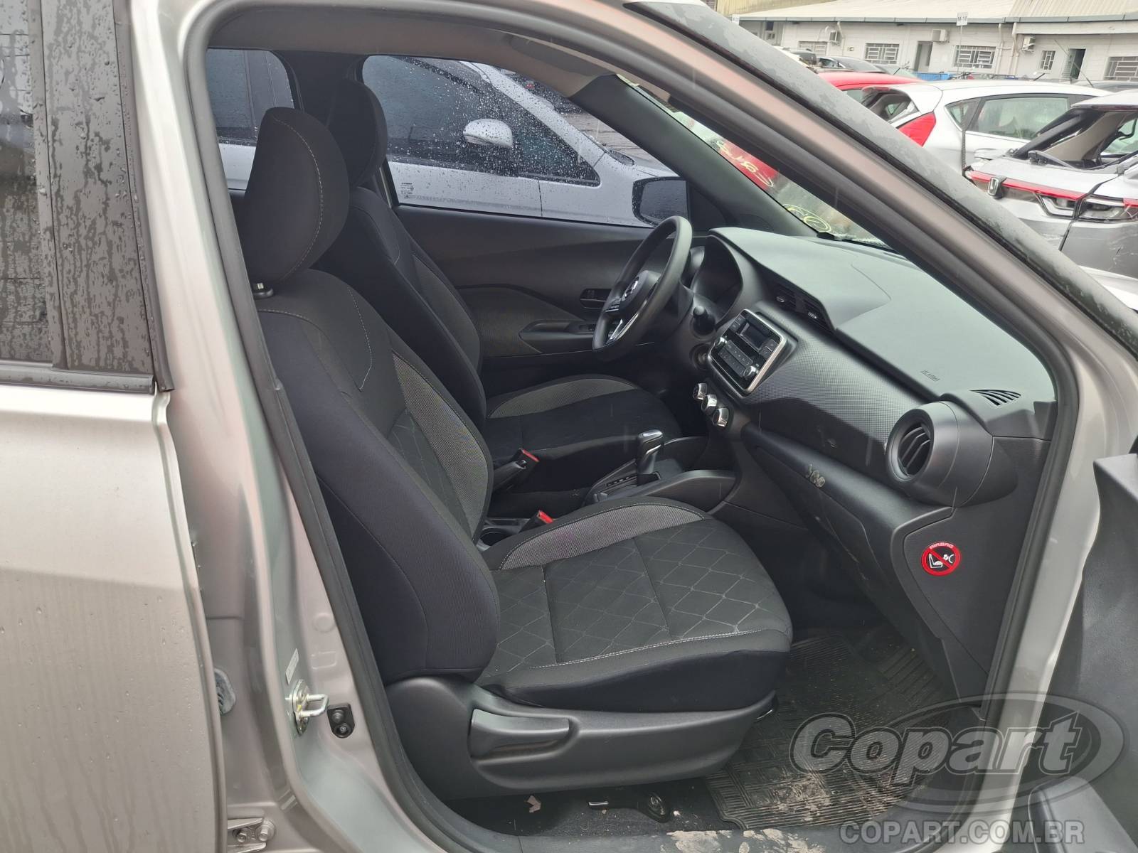 Foto 5: 2020 NISSAN KICKS