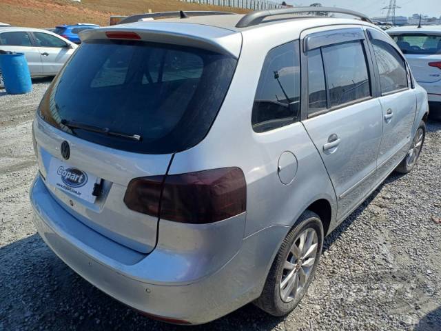 2013 VOLKSWAGEN SPACEFOX 