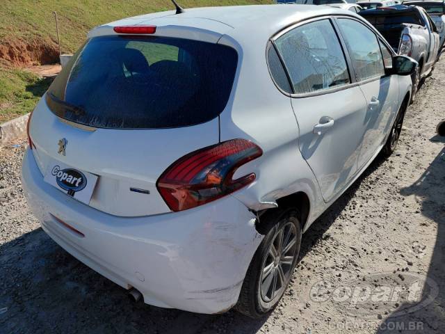 2017 PEUGEOT 208 