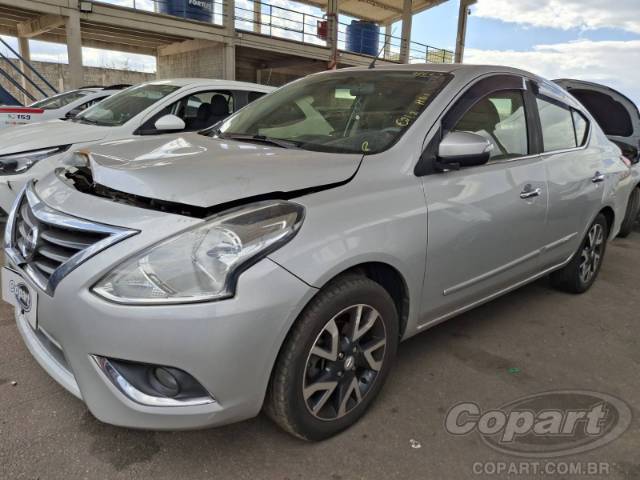 2017 NISSAN VERSA 